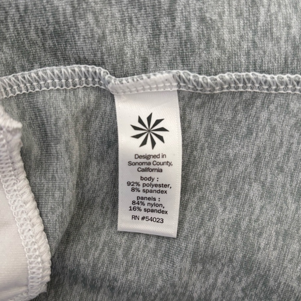 Athleta Heat Zone 1/2 Zip Pullover Long Sleeve Top with Thumb Holes - Picture 9 of 10